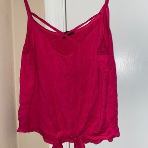 pink top